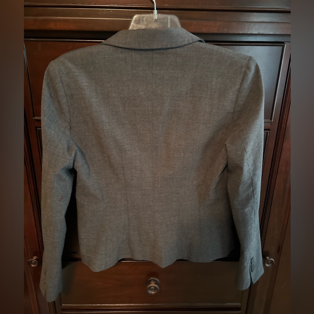 H&M Blazer - Picture 2 of 4